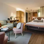 Post Am See, Traunsee トラウンキルヒェン