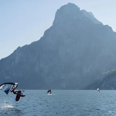 Post Am See, Traunsee トラウンキルヒェン