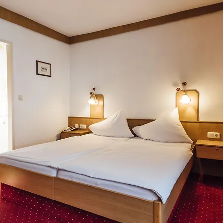 Post Am See, Traunsee Hotel
